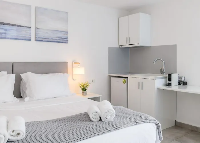 Eleven Keys * Mykonos Town